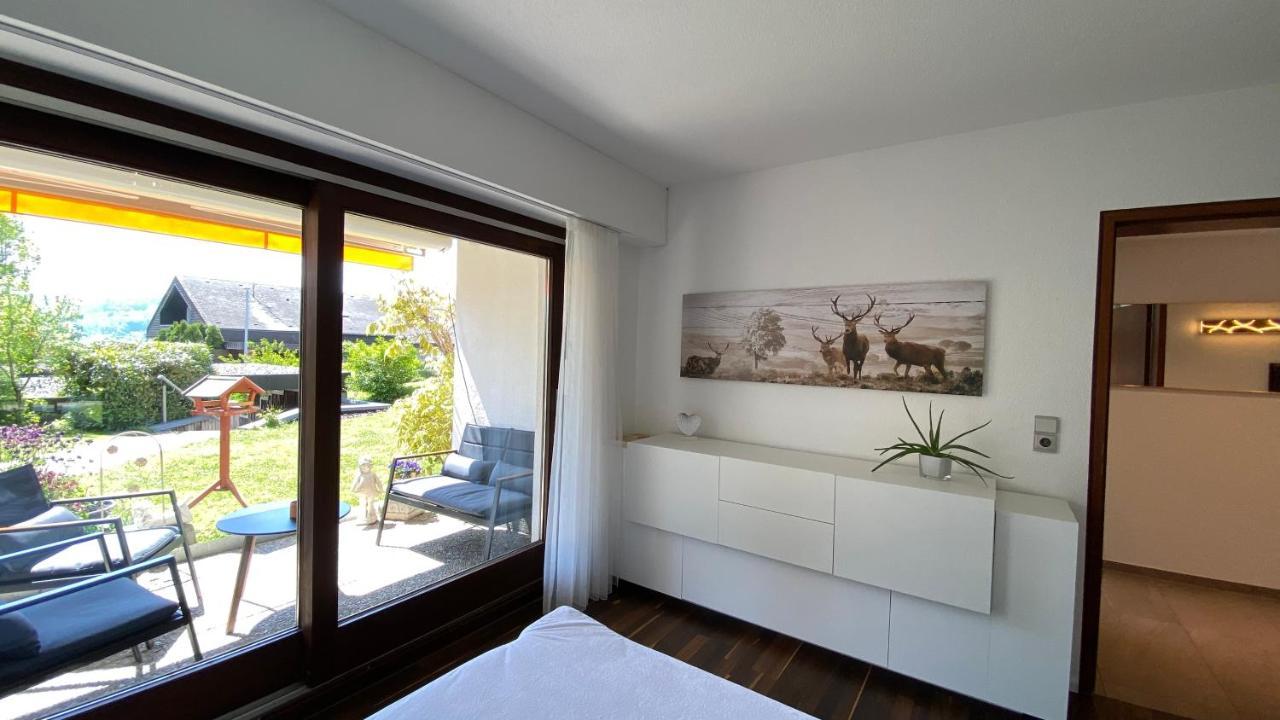 Exklusive Wohnung, Ausgestattet In Idyl *